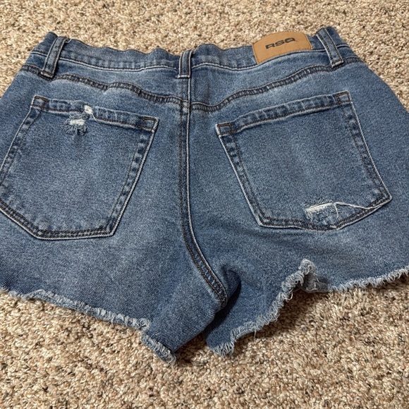 RSQ Distressed Jean Shorts - Picture 3 of 5